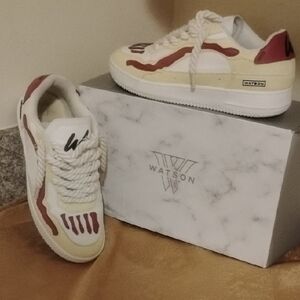 Unisex Cream and Red Watson Sneakers Size 9